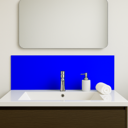 Crédence ﻿bleue sur mesure pour salle de bain