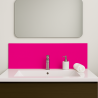 Crédence rose fushia sur mesure pour salle de bain