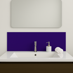 Crédence bleu nuit sur mesure pour salle de bain