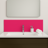 Crédence rouge cerise sur mesure pour salle de bain