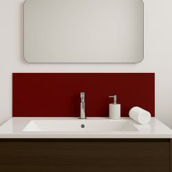 Crédence rouge grenat sur mesure pour salle de bain